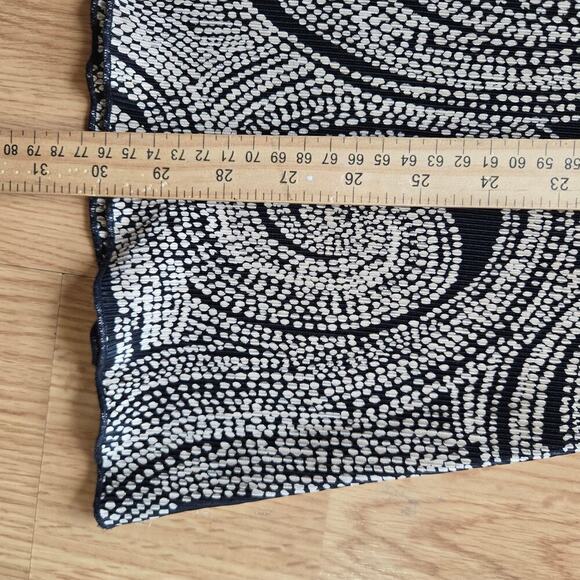 Connected Apparel Women's Long-Sleeve Tunic Top Swirl Print 12 Black & Beige - Picture 11 of 11